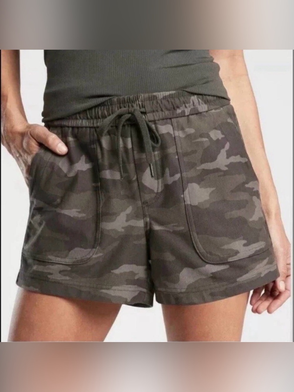 Athleta Women’s Camo Farallon Short size 10